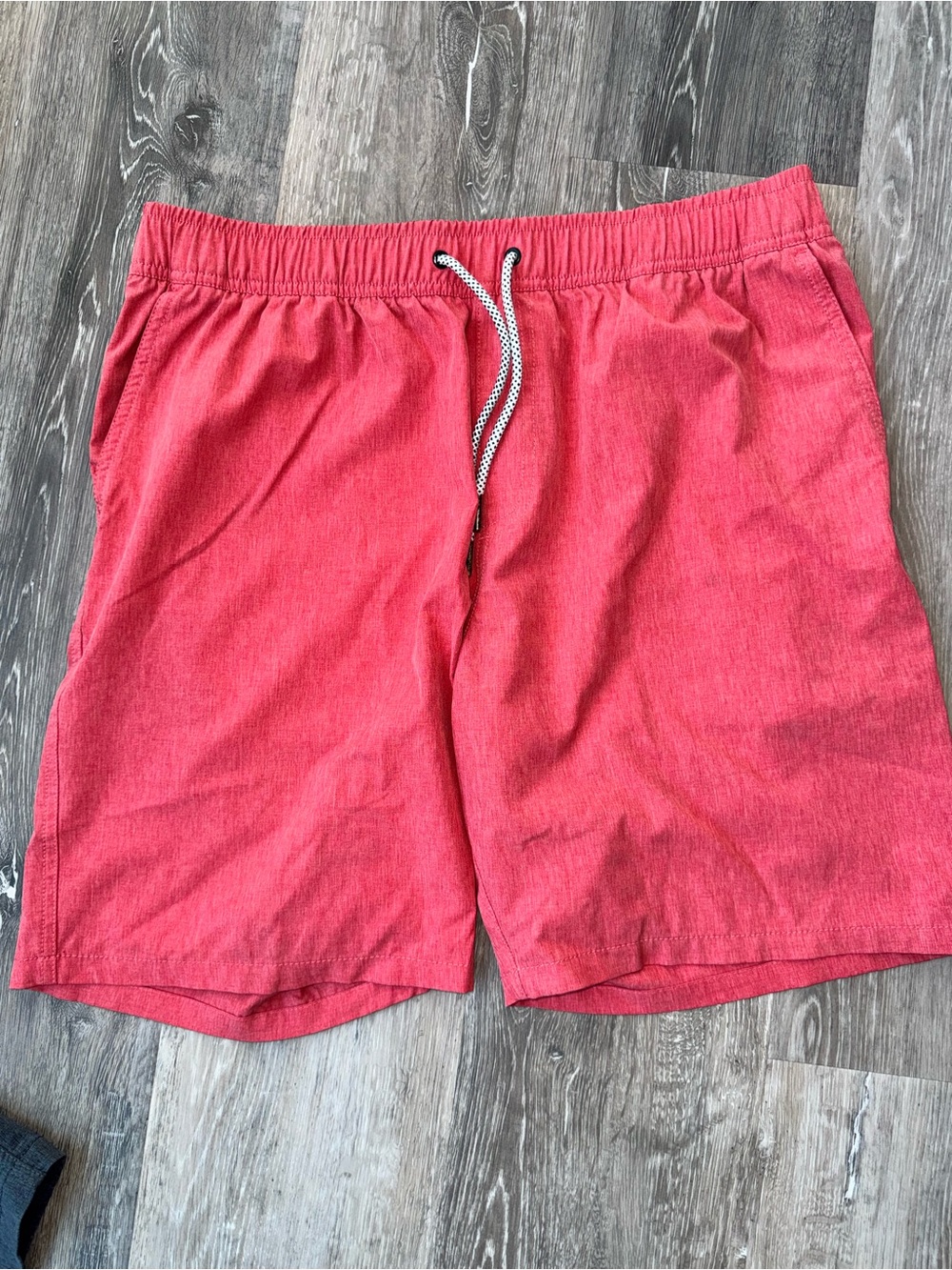 Men's Red Elastic-Waist Drawstring Shorts ~